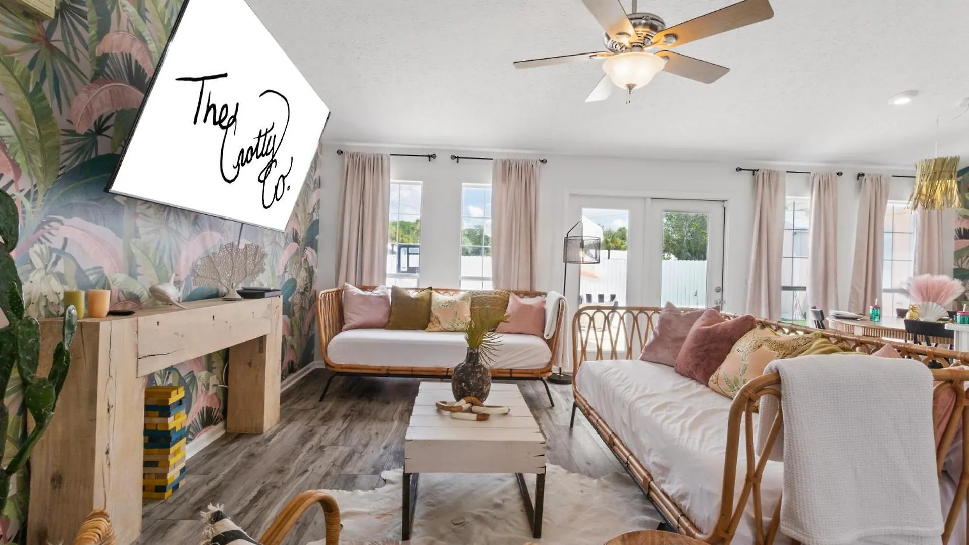 Steps To The Beach & Close To 30A! Private Pool With Sundeck & Putt Putt Golf! Panama City Beach 0*,